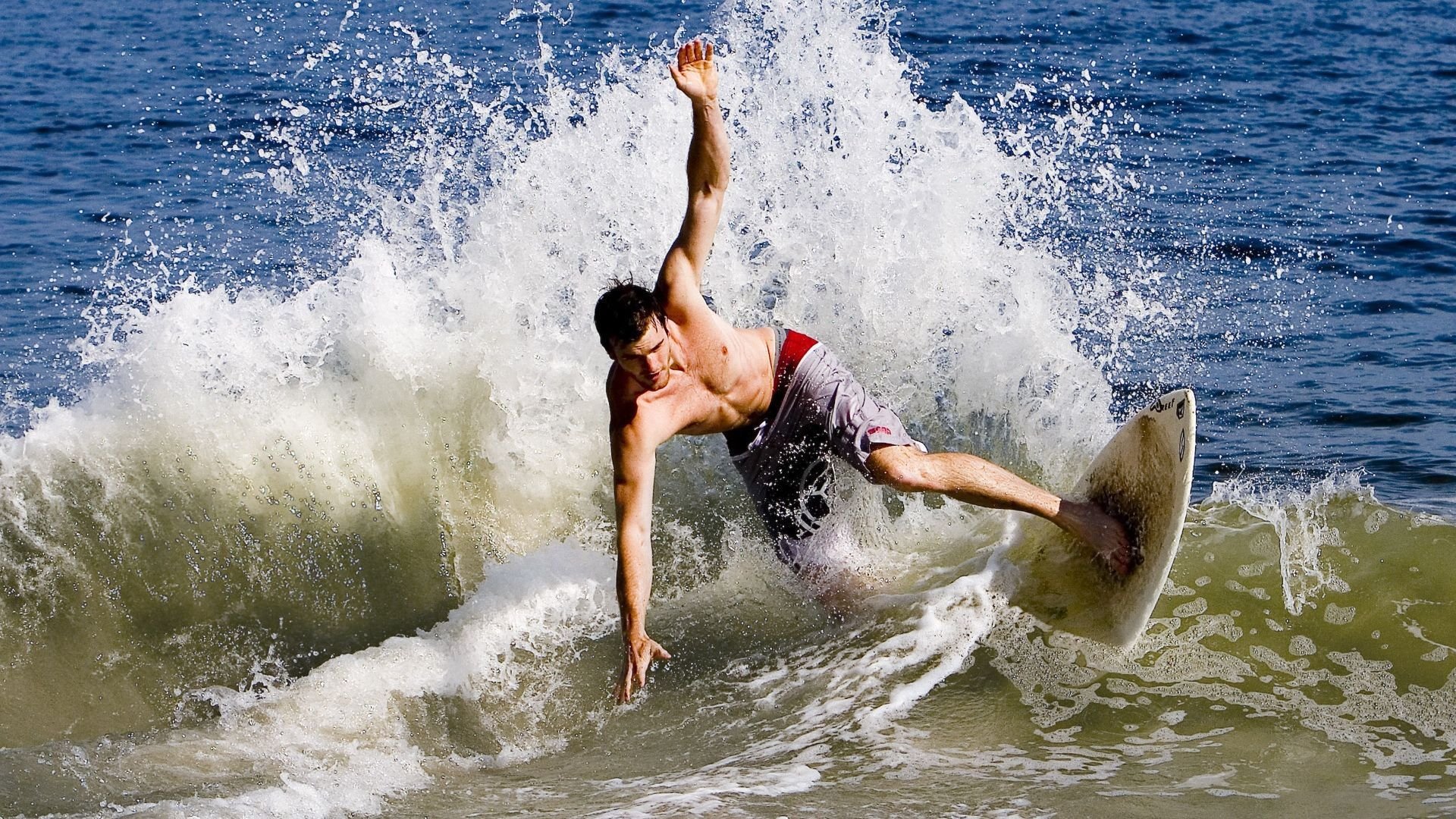 中国青少年篮球训练体系逐步走向制度化、专业化，中国青少年篮球发展